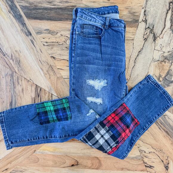 Tru Luxe Jeans, Plaid Patchwork Distressed Straight Leg Jeans, Women's 4/27 - Picture 6 of 11